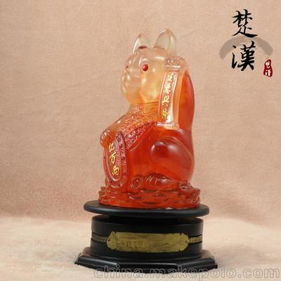 匠心雕琢，祥瑞之選 樹(shù)脂仿白玉吉祥小象擺件，締造家居與車居雙重福運(yùn)